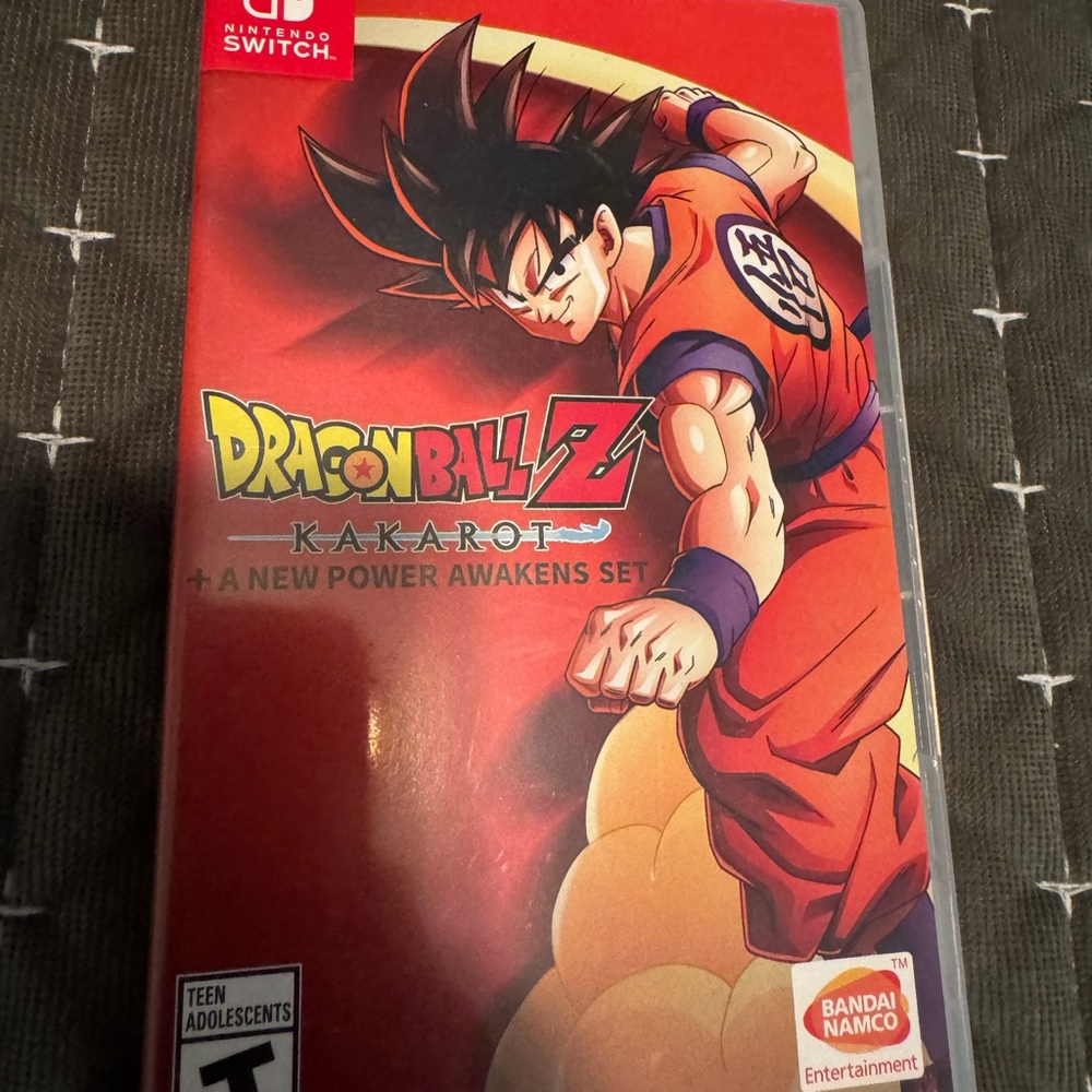 Nintendo Switch Dragon Ball Z: Kakarot + A New Power Awakens Set - Red